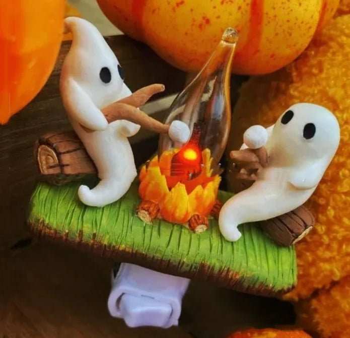 2024 Ghost Campfire Flickering Nightlight 2 Ghosts Roasting Plug Wall Spooky Fire Marshmallow Night Light For Halloween Decor - AMIR BAGS INDIA PRIVATE LIMITED