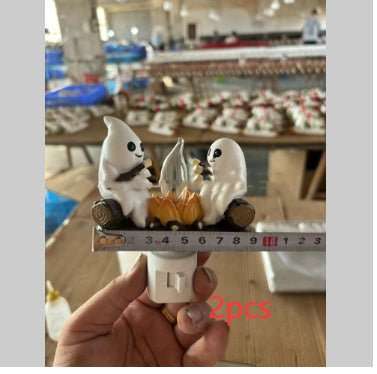 2024 Ghost Campfire Flickering Nightlight 2 Ghosts Roasting Plug Wall Spooky Fire Marshmallow Night Light For Halloween Decor - AMIR BAGS INDIA PRIVATE LIMITED
