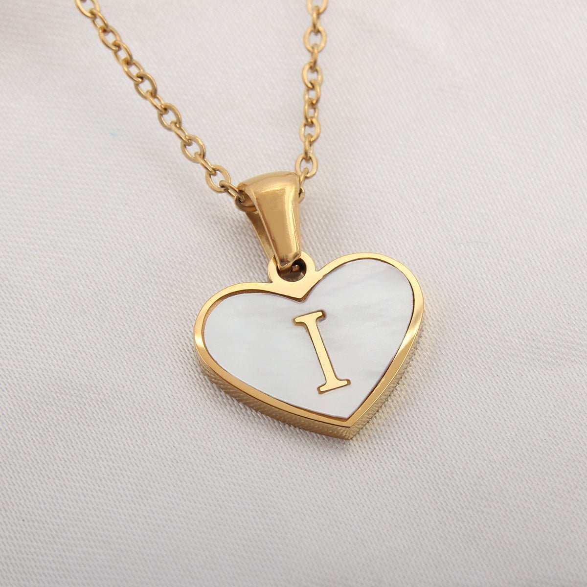 26 Letter Heart - shaped Necklace White Shell Love Clavicle Chain Fashion Personalized Necklace For Women Jewelry Valentine's Day - AMIR BAGS INDIA PRIVATE LIMITED