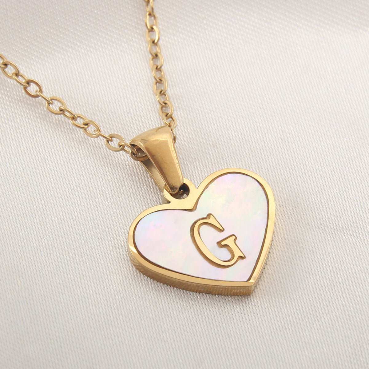 26 Letter Heart - shaped Necklace White Shell Love Clavicle Chain Fashion Personalized Necklace For Women Jewelry Valentine's Day - AMIR BAGS INDIA PRIVATE LIMITED