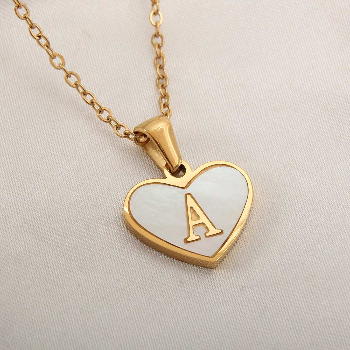 26 Letter Heart - shaped Necklace White Shell Love Clavicle Chain Fashion Personalized Necklace For Women Jewelry Valentine's Day - AMIR BAGS INDIA PRIVATE LIMITED