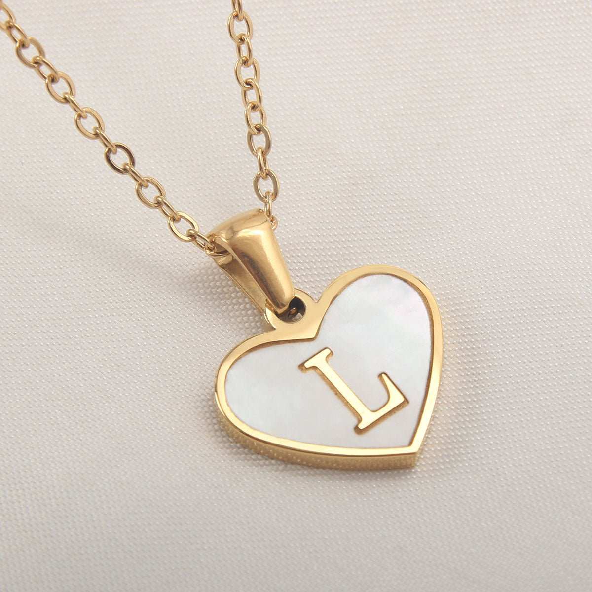 26 Letter Heart - shaped Necklace White Shell Love Clavicle Chain Fashion Personalized Necklace For Women Jewelry Valentine's Day - AMIR BAGS INDIA PRIVATE LIMITED