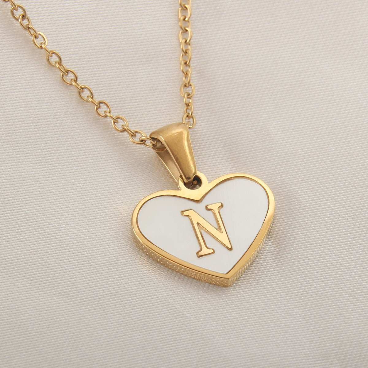 26 Letter Heart - shaped Necklace White Shell Love Clavicle Chain Fashion Personalized Necklace For Women Jewelry Valentine's Day - AMIR BAGS INDIA PRIVATE LIMITED