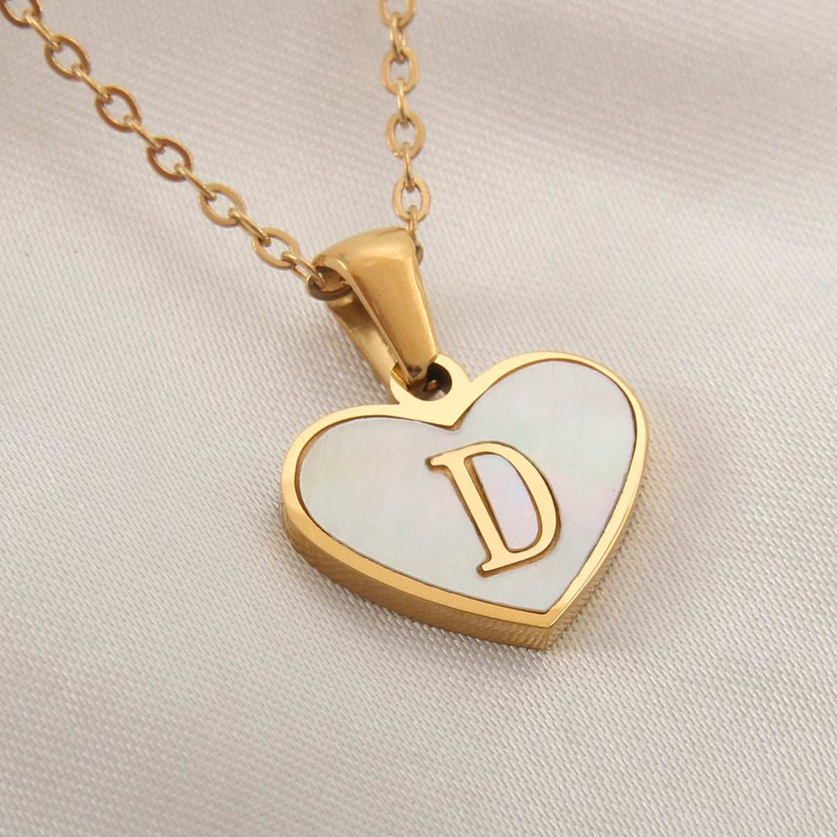 26 Letter Heart - shaped Necklace White Shell Love Clavicle Chain Fashion Personalized Necklace For Women Jewelry Valentine's Day - AMIR BAGS INDIA PRIVATE LIMITED