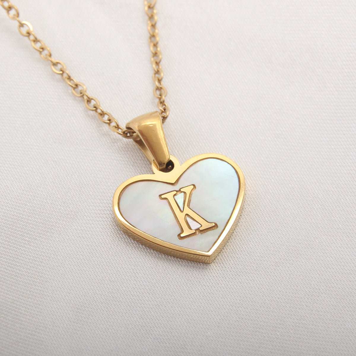 26 Letter Heart - shaped Necklace White Shell Love Clavicle Chain Fashion Personalized Necklace For Women Jewelry Valentine's Day - AMIR BAGS INDIA PRIVATE LIMITED