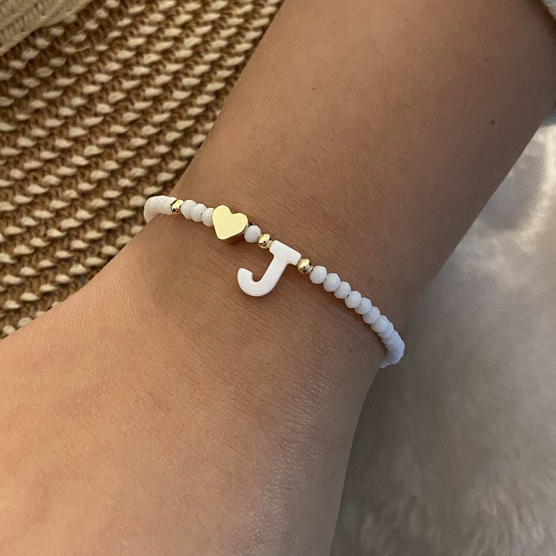26 Letters White Shell Beaded Bracelet Women Metal Love Design Bracelet Jewelry - AMIR BAGS INDIA PRIVATE LIMITED