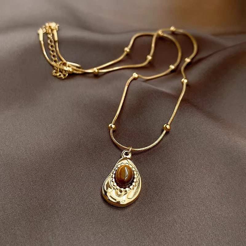 Amber Stone Necklace Retro Irregular Clavicle Chain Sweater Chain Women Fashion Jewelry - AMIR BAGS INDIA PRIVATE LIMITED