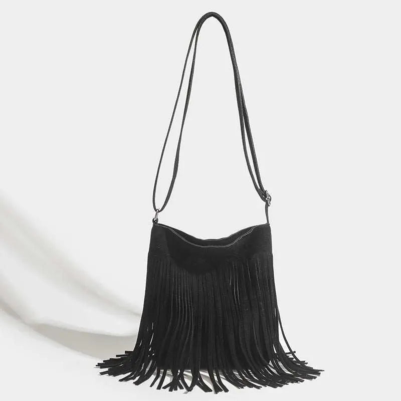 Artistic Tassel Simple And Popular Shoulder BagProduct information:Lining texture: synthetic leather Applicable scenario: leisure travel Color: Almond, brown, dark brown, black, Rose red, gray, wine red Outer bagDropshipmanAMIR BAGS INDIA PRIVATE LIMITEDnull