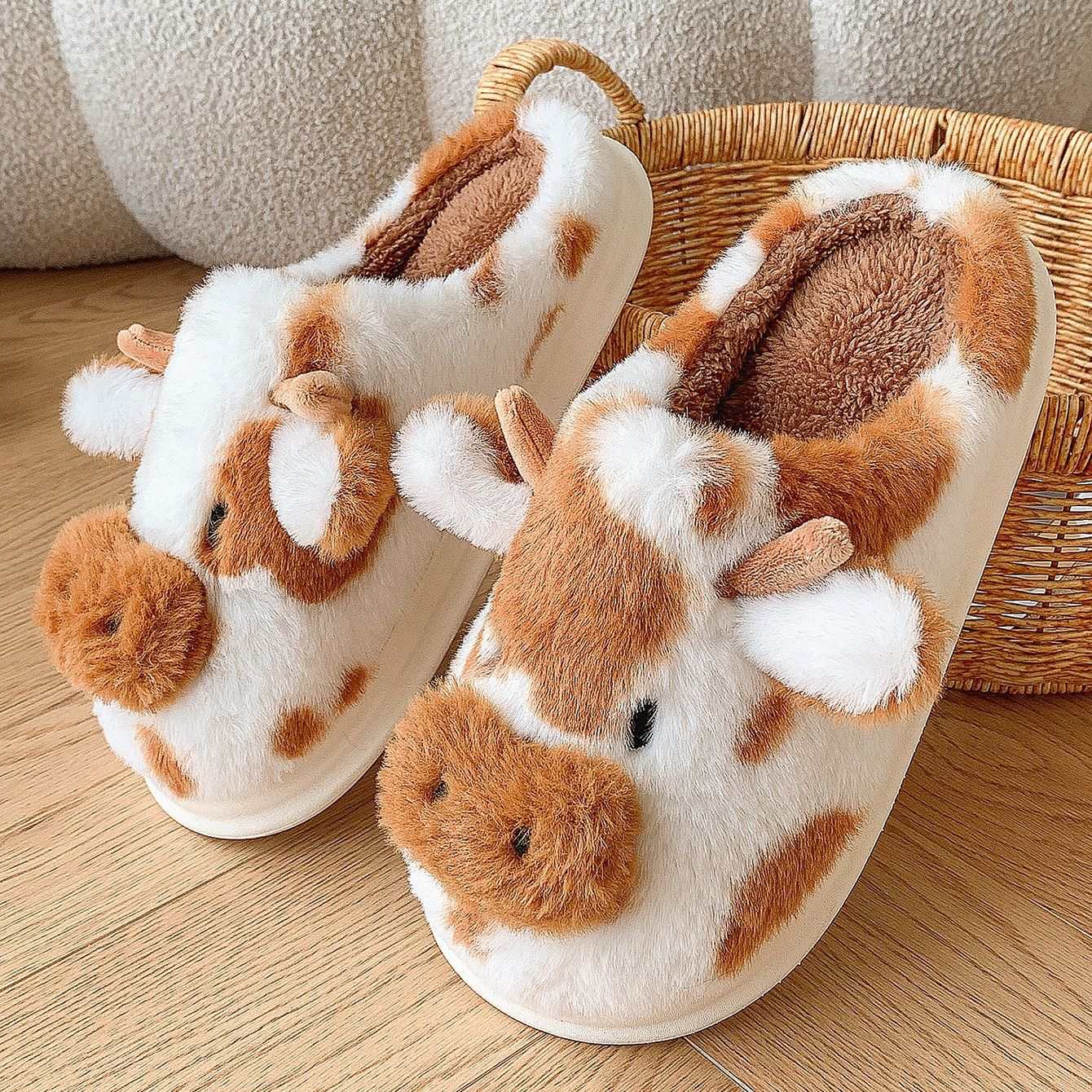 Cute Cartoon Cow Plush Slippers Winter Warm Indoor Bedroom Floor FuzzyOverview:Unique design, stylish and beautiful.Good material, comfortable feet.A variety of colors, any choice.Specification:Applicable gender: neutral/both male and DropshipmanAMIR BAGS INDIA PRIVATE LIMITEDnull