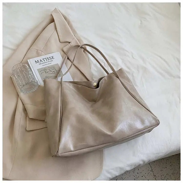 Fashion Handbag New Autumn And Winter Japanese And Korean Large Capacity Soft Leather Shoulder Bag Retro Casual Handbag - AMIR BAGS INDIA PRIVATE LIMITED