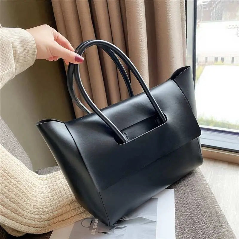 Fashion Women Shoulder Bags Large Capacity Handbags Simple Retro Tote Overview:Unique design, stylish and beautiful.Good material, High quality.100% Brand New.A variety of colors, any choice.Product information:Lining texture: PolyesteDropshipmanAMIR BAGS INDIA PRIVATE LIMITEDnull
