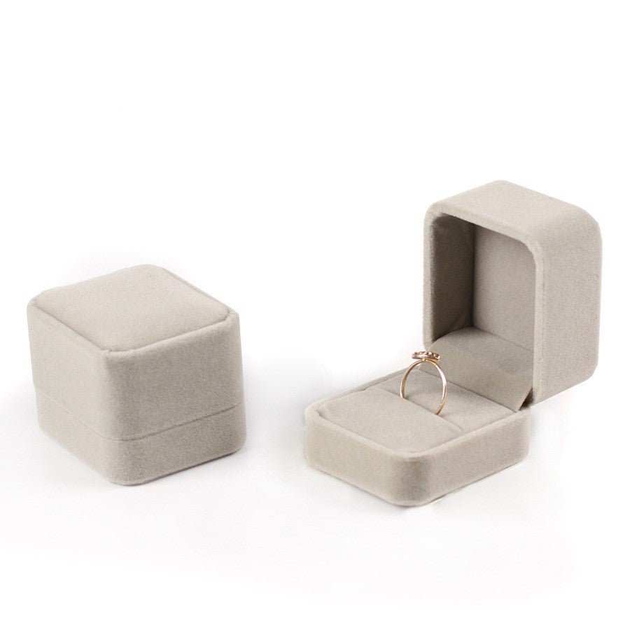 Flannel jewellery box - AMIR BAGS INDIA PRIVATE LIMITED