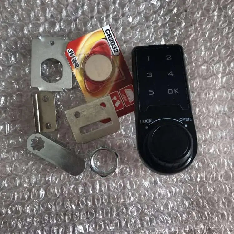 Home Electronic Cabinet LockProduct information:Material: ABS/zinc alloy Scope of Application: Cabinet Specifications: L20 without lock, L30 without lock, L30 with lock, L30 with gasket lock (dDropshipmanAMIR BAGS INDIA PRIVATE LIMITEDnull