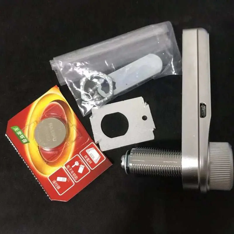 Home Electronic Cabinet LockProduct information:Material: ABS/zinc alloy Scope of Application: Cabinet Specifications: L20 without lock, L30 without lock, L30 with lock, L30 with gasket lock (dDropshipmanAMIR BAGS INDIA PRIVATE LIMITEDnull