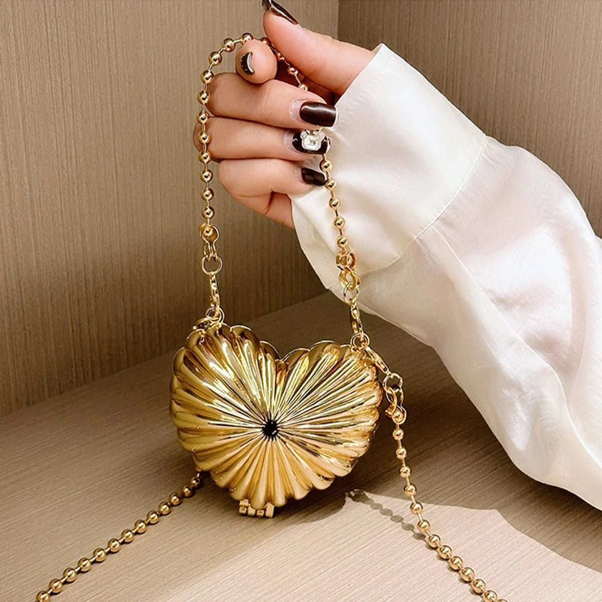 JIOMAY Lightweight Heart Purse Designer Luxury Bag Mini Crossbody Bag Exquisite Casual Party Evening Bag Gold Purse - AMIR BAGS INDIA PRIVATE LIMITED