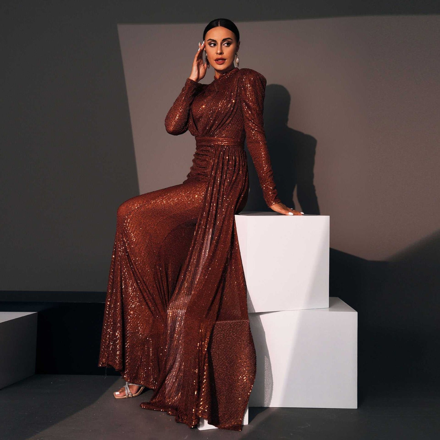 Long Sleeve Round Neck Sexy Slim Long Sequined Banquet Dress - AMIR BAGS INDIA PRIVATE LIMITED