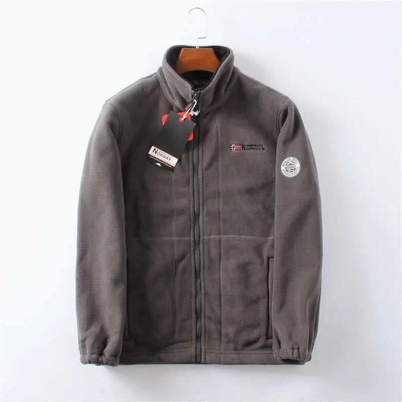 Man Double-sided Polar Fleece JacketProduct information:Color: gray khaki, gray, dark blue, black, redSuitable for people: Middle-agedSize: 2XL/100.00 kg-110.00 kg, L/80.00 kg-90.00 kg, S/60.00 kg-70.0DropshipmanAMIR BAGS INDIA PRIVATE LIMITEDnull
