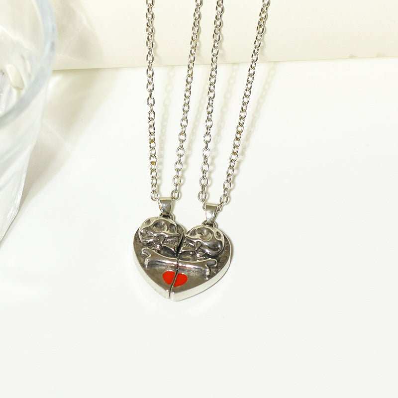 Punk Retro Skull Pendant Halloween Necklace Heart - shaped Magnetic Stitching Love Skull Couple Necklace - AMIR BAGS INDIA PRIVATE LIMITED