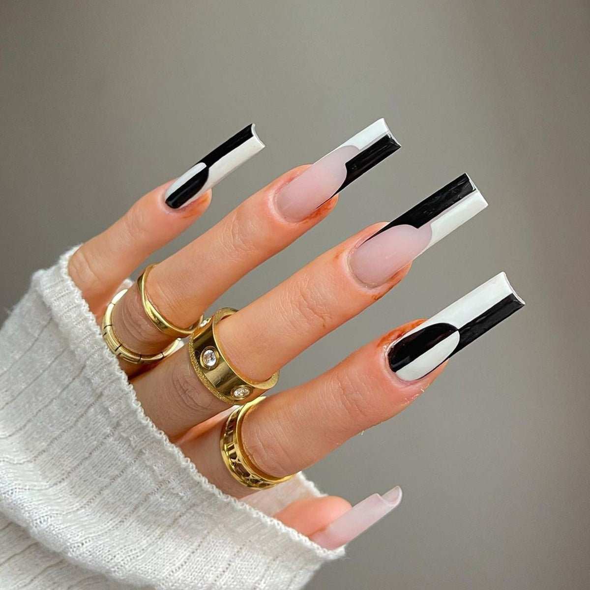Simple Black And White Color Matching Long Nails Removable Nail Tip - AMIR BAGS INDIA PRIVATE LIMITED