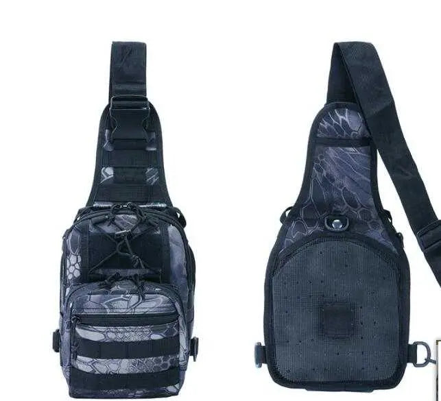 Tactical shoulder bag - AMIR BAGS INDIA PRIVATE LIMITED