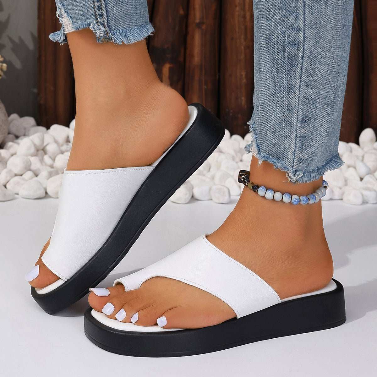 Thick - soled Clip Toe Flat Slippers Outdoor Summer Casual Solid Color Slides Shoes For Women - AMIR BAGS INDIA PRIVATE LIMITED