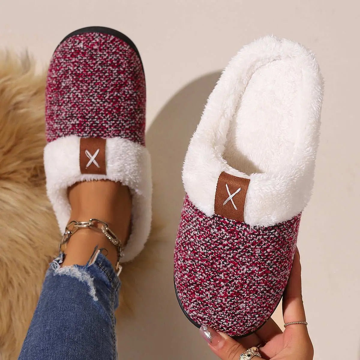 Winter Plush Slippers Fashion Thick Bottom Warm House Shoes For Women Overview:Unique design, stylish and beautiful.Good material, comfortable feet.A variety of colors, any choice.Specification:Applicable gender: neutral/both male and DropshipmanAMIR BAGS INDIA PRIVATE LIMITEDnull