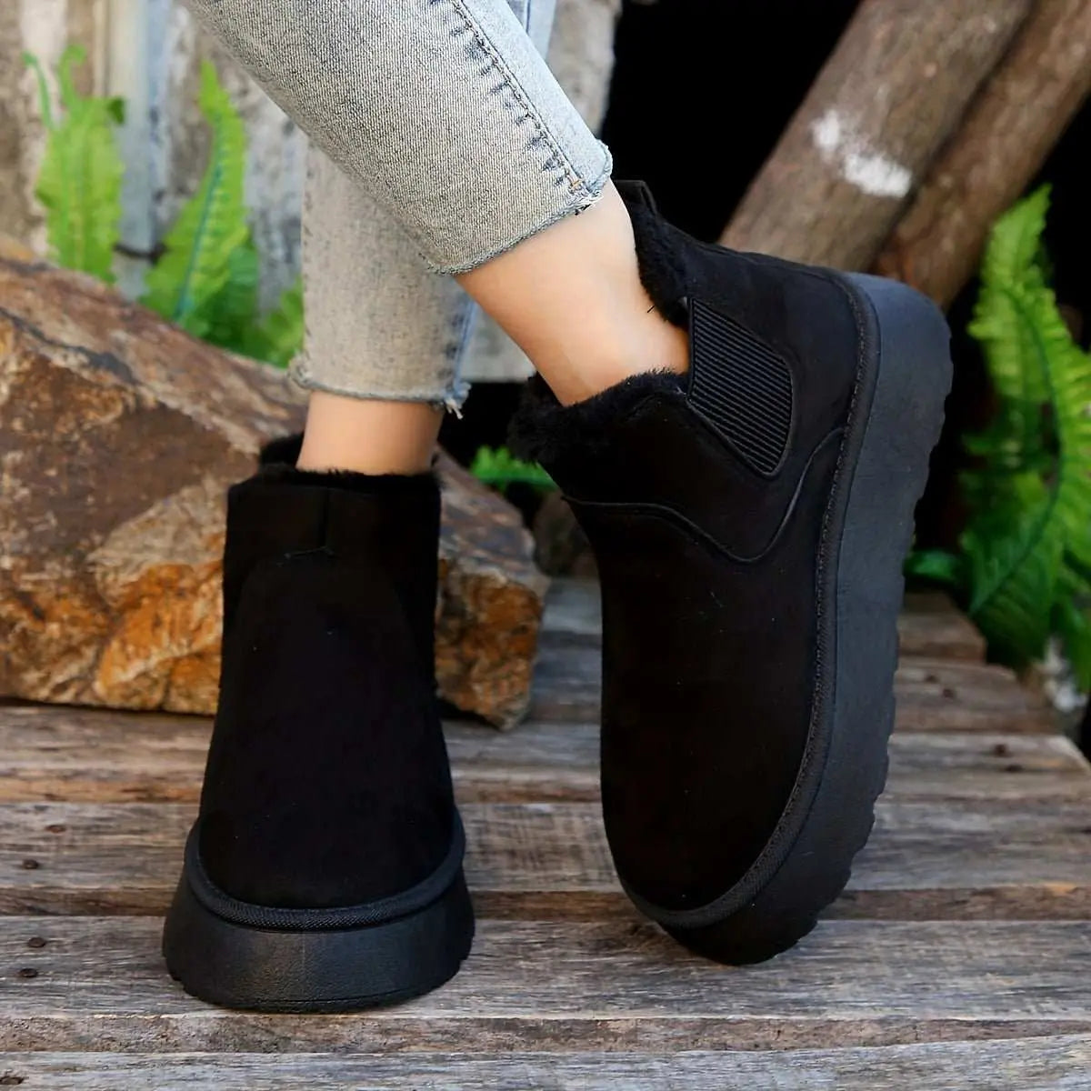 Winter Snow Boots Fashion Flat Thick-soled Cotton Shoes Round Toe WarmOverview:Unique design, stylish and beautiful.Good material, comfortable feet.A variety of colors, any choice.Specification:Function: LightweightShoe upper material:DropshipmanAMIR BAGS INDIA PRIVATE LIMITEDnull