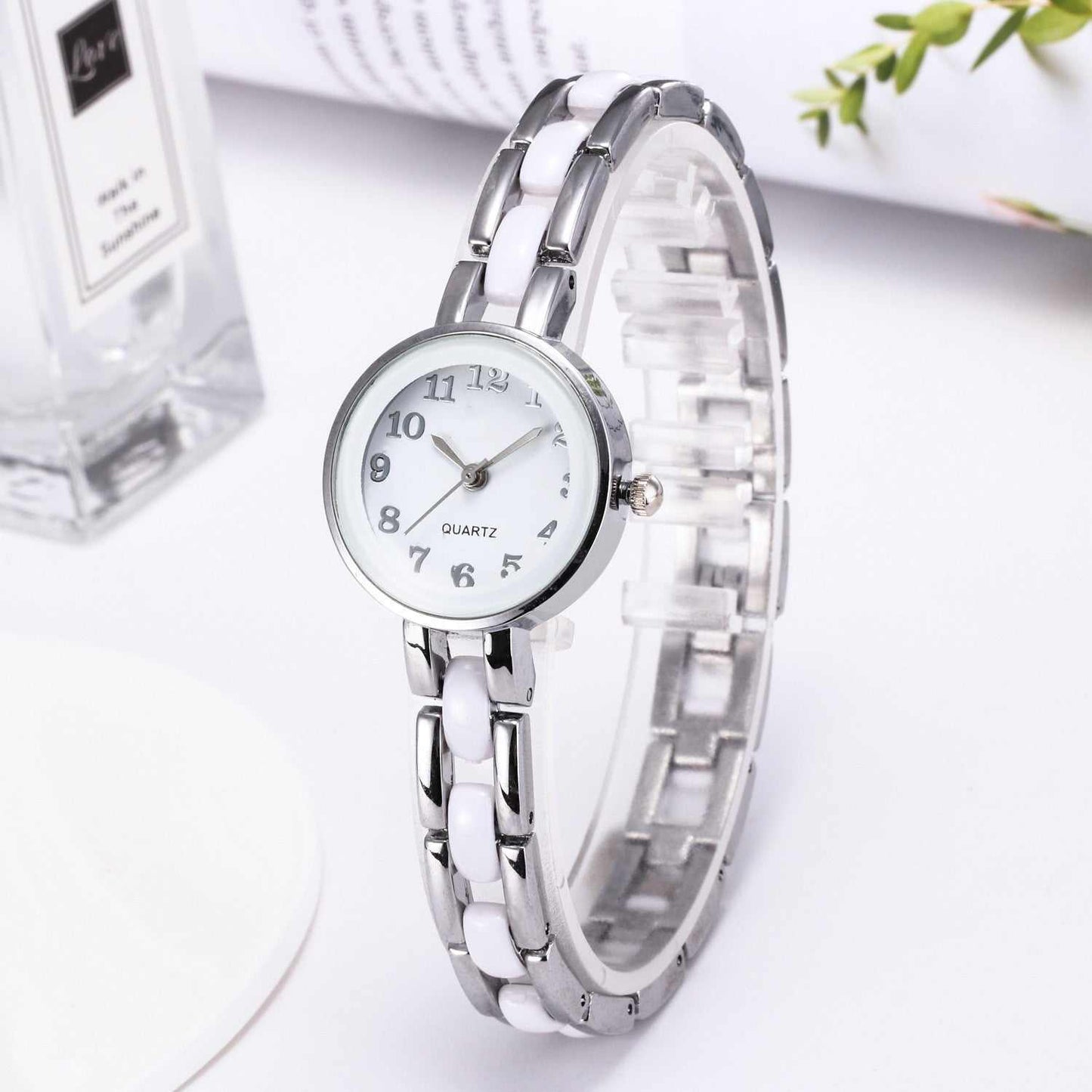 Women's Fashion Simple Diamond - set Bracelet Watch - AMIR BAGS INDIA PRIVATE LIMITED