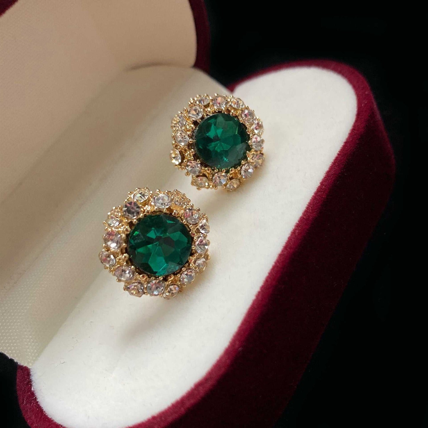 Women's Retro Flower Personality Circular Earrings - AMIR BAGS INDIA PRIVATE LIMITED