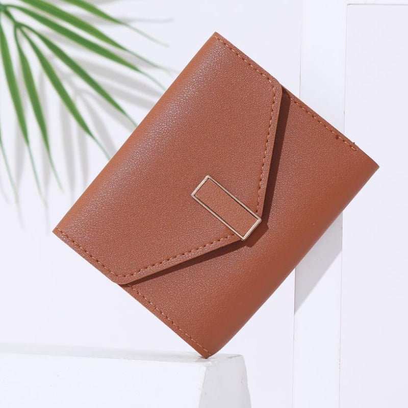 Women's Short Wallet With Multiple Change Slots - AMIR BAGS INDIA PRIVATE LIMITED