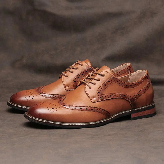 Classic Brogue Business Shoes MenProduct information:Pattern: solid colorLining material: no liningColor: KD9266,KD9261,KD9262Heel height: low heel (1-3CM)Heel shape: flat heelSize: 39,40,41,42,43,4DropshipmanAMIR BAGS INDIA PRIVATE LIMITEDnull