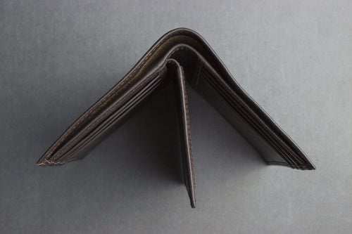 Slimfold Passcase Wallet - AMIR BAGS INDIA PRIVATE LIMITED