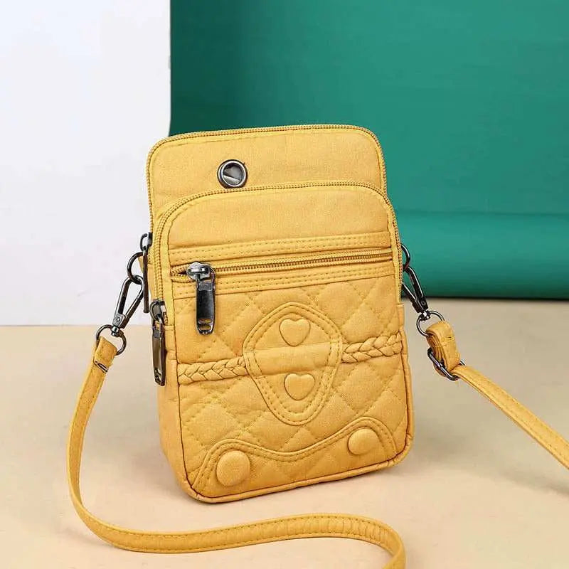 Strapped Shoulder Bags Are Fashionable In Europe And America. - AMIR BAGS INDIA PRIVATE LIMITED