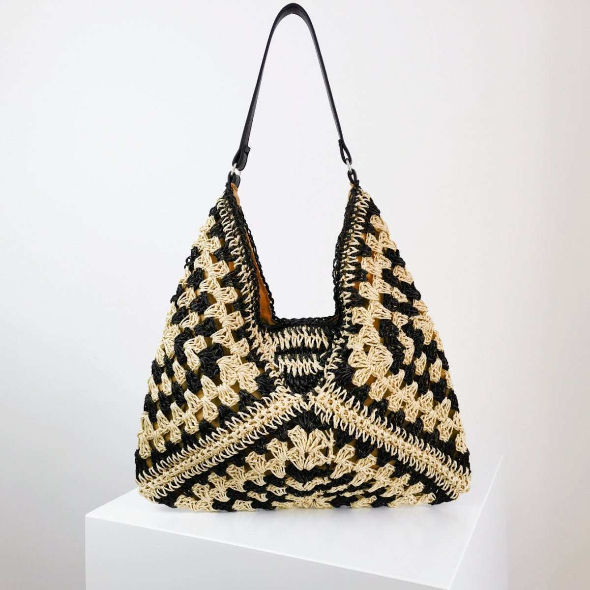 Women's Fashion Handmade Straw Woven Hollow Contrast Color Weave Shoulder Bag - AMIR BAGS INDIA PRIVATE LIMITED