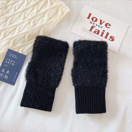 Women's Touch Screen Thermal Knitting Gloves - AMIR BAGS INDIA PRIVATE LIMITED